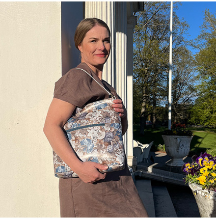 Stor skinnv�ska blommig bl�