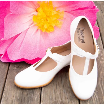 Fiona vit  - breda pumps i skinn med uttagbara innersulor