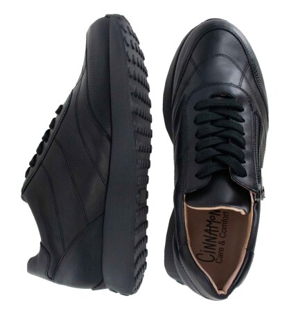Ulrika svart med svart sula - sneaker i skinn f�r dam med h�g komfort 