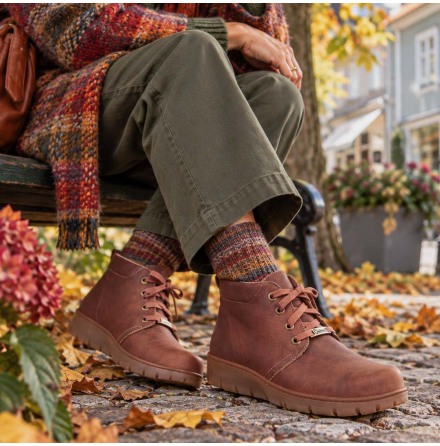Peggy brun - fotriktiga, extra breda skinnk�ngor med dragkedja och bred t�box